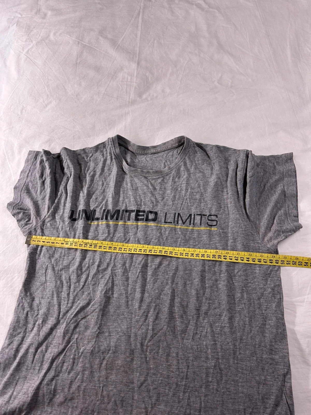 T-shirt cinza com estampa unlimited limits – photo 6